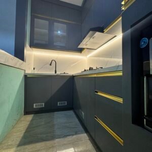 Kitchen Set Minimalis Modern dengan Pencahayaan LED